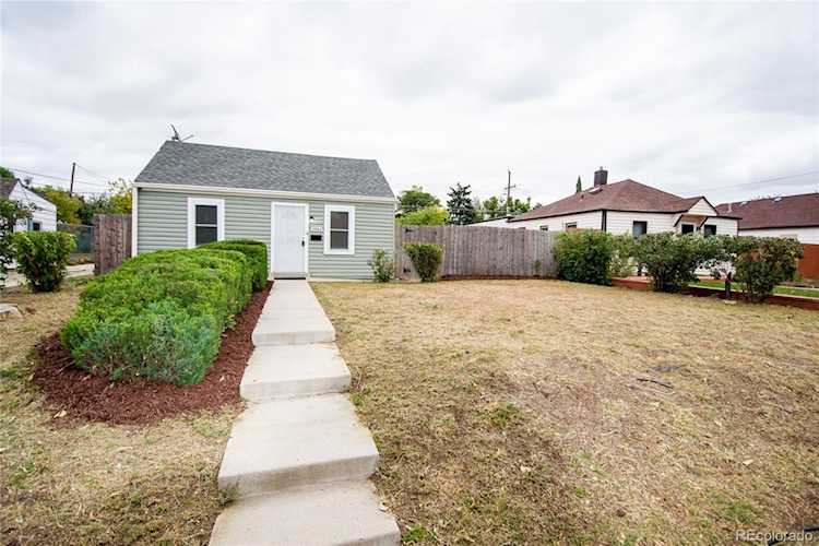 2084 Elmira St Aurora, CO 80010