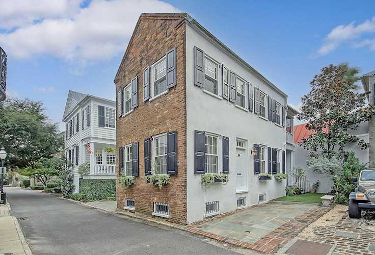 9 Lamboll Street Charleston, SC 29401
