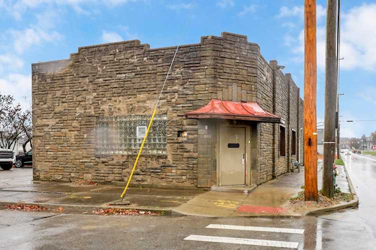 225 S Ewing Street Lancaster, OH 43130