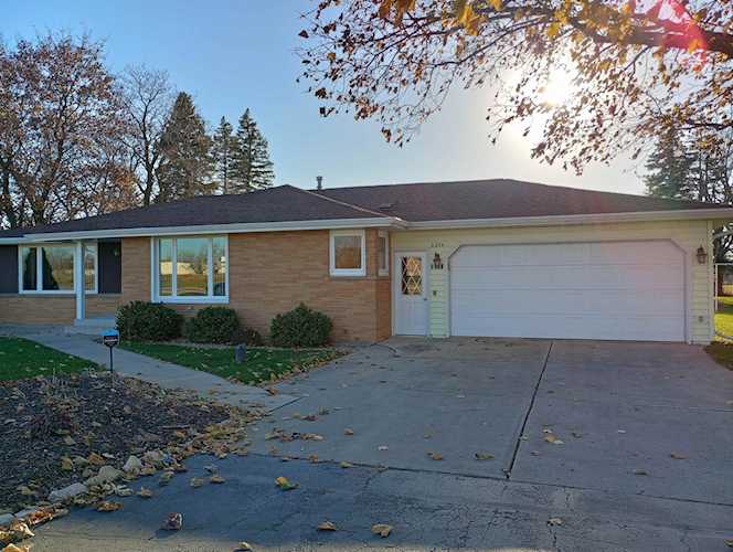 3254 Main St Green Bay, Town of Ledgeview, WI 54311