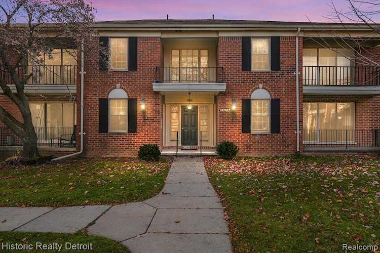 29656 Middlebelt Rd Farmington Hills, MI 48334