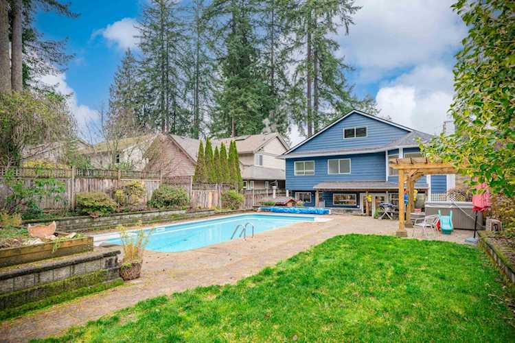 1219 W 22nd Street North Vancouver, BC V7P 2G2 | MLS® R2833226 Photo 1