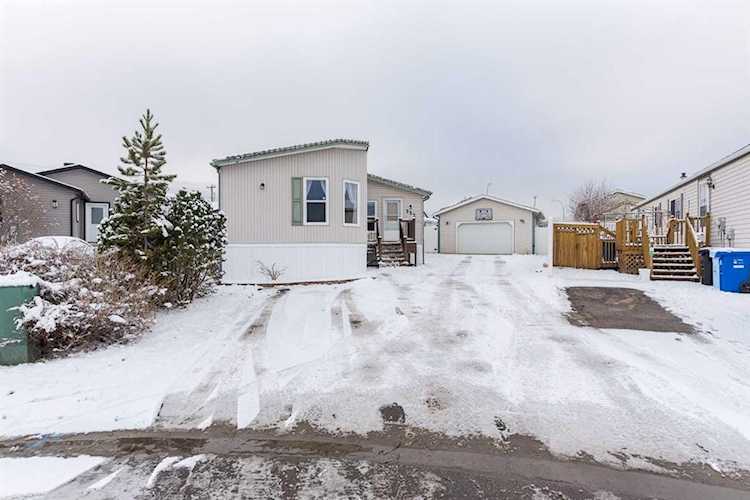 352 Cree Rd Fort McMurray, AB T9K 1