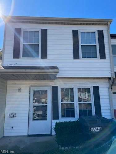 5745 Weblin Dr Virginia Beach, VA 23462 home for sale, MLS#10509766 - Crescas Real Estate Photo 1