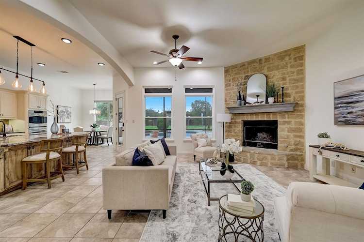 555 Shelf Rock Driftwood, TX 78619