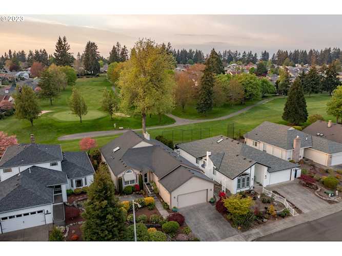 15008 SE 35th ST Vancouver, WA 98683