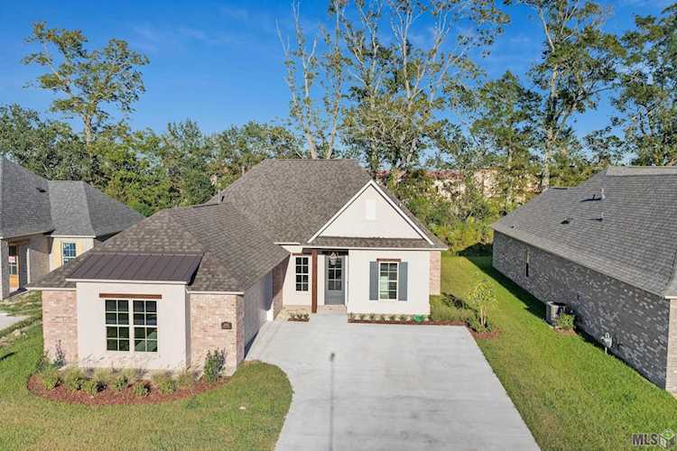 5096 Black River Rd Darrow, LA 70725