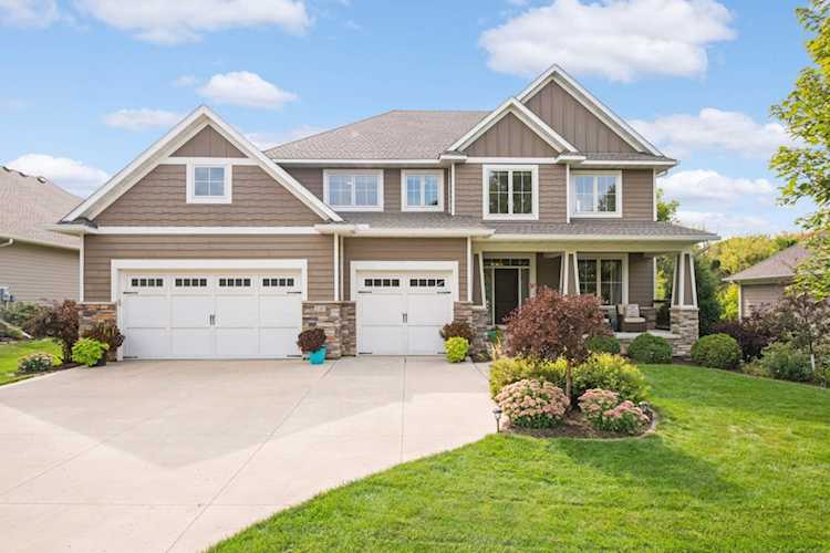 2181 Pinehurst Drive Chanhassen, MN 55317
