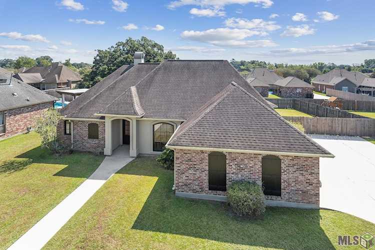 13054 Oak Knoll Dr Geismar, LA 70734 | MLS 2023014623 Photo 1