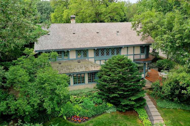 2617 Dean Parkway Minneapolis, MN 55416