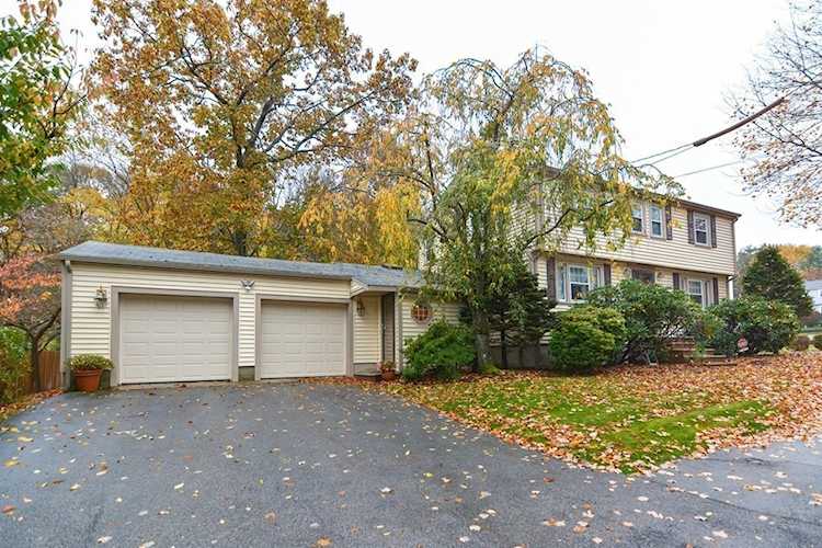 14 Palmer Rd Beverly, MA 01915