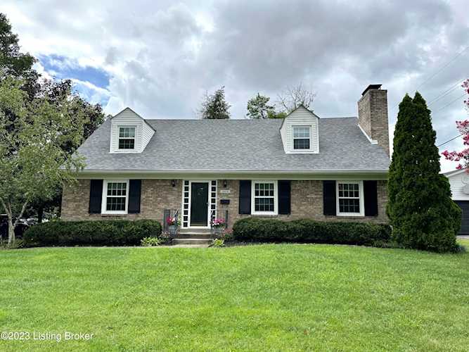 1504 Herrs Dale Ct Louisville, KY 40222