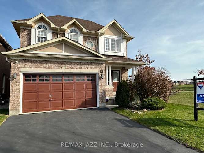 31 Searell Ave Ajax, ON L1T 0H6