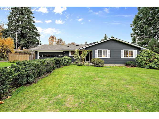 14168 S Livesay RD Oregon City, OR 97045