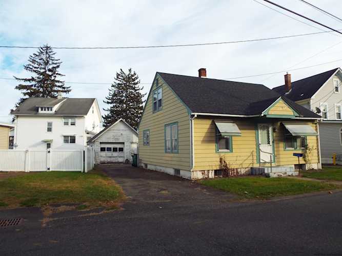 884 Nicholas Ave Kingston, NY 12401