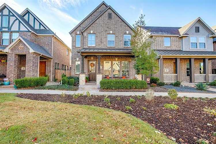 1205 Harris Hawk Way Arlington, TX 76005