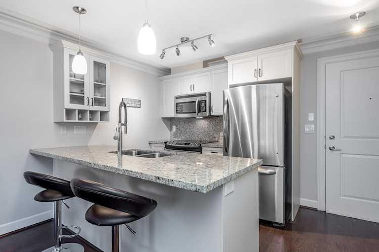15357 Roper Avenue #301 White Rock, BC V4B 2G2