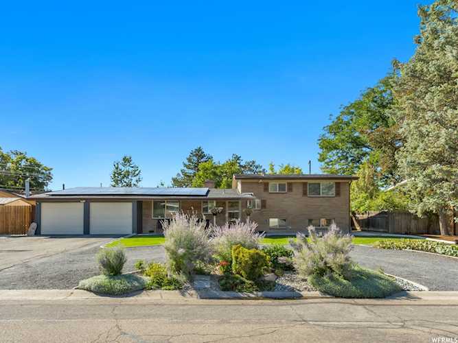 5338 S Woodcrest Dr Holladay, UT 84117