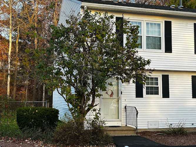 50 Edward J Roy Dr #12 Manchester, NH 03104