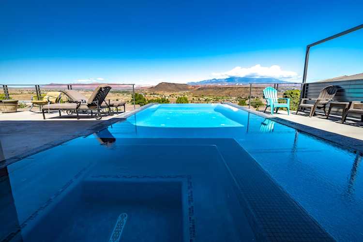 728 W Sir Monte DR SW St George, UT 84770