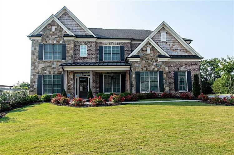 2408 Sunflower Drive Hoschton, GA 30548