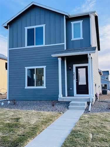 3052 Nectar St Strasburg, CO 80136