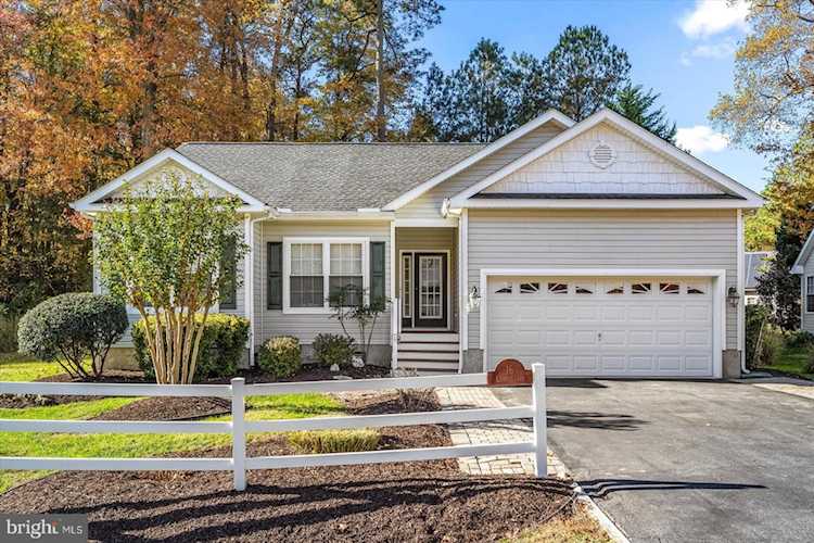 16 Links Ln Berlin, MD 21811