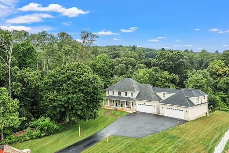 127 Parker Road. Chelmsford, MA 01824
