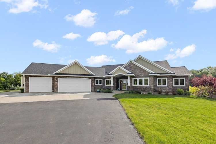 11734 Eckert Avenue SE Delano, MN 55328