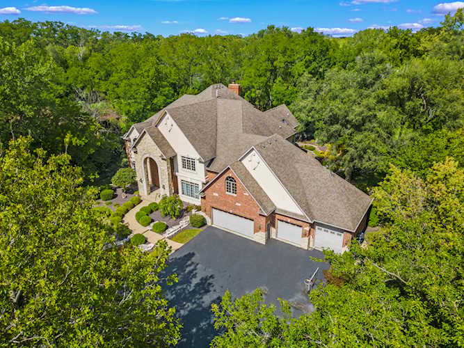210 79th St Willowbrook, IL 60527