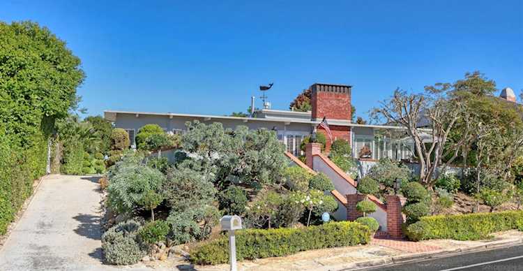 960 W Muirlands Drive La Jolla, CA 92037