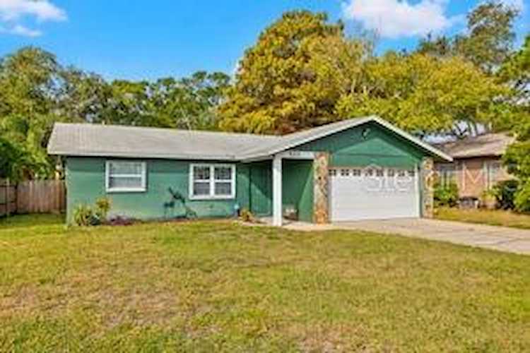 9510 134th WAY Seminole, FL 33776