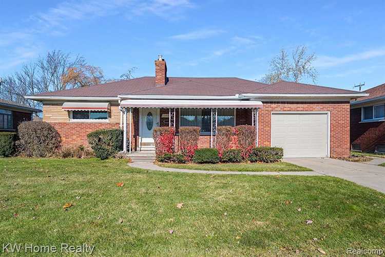 16415 Juliana Ave Eastpointe, MI 48021