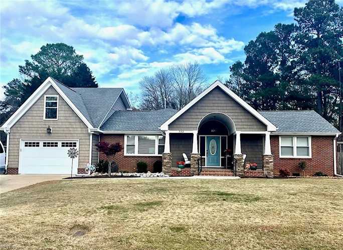 532 Beauregard Dr Chesapeake, VA 23322