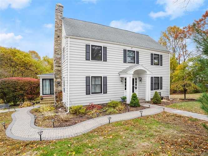 100 Williams Rd Trumbull, CT 06611