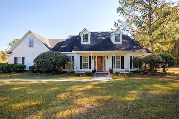 5532 Val Del Rd Hahira, GA 31632 MLS 138679