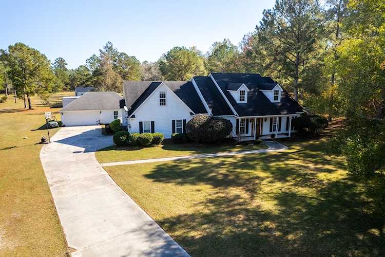 5532 Val Del Rd Hahira, GA 31632 MLS 138679