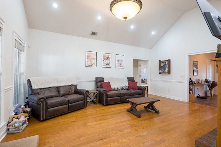 5532 Val Del Rd Hahira, GA 31632 MLS 138679