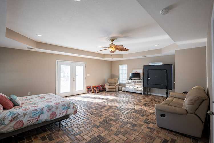 5532 Val Del Rd Hahira, GA 31632 MLS 138679