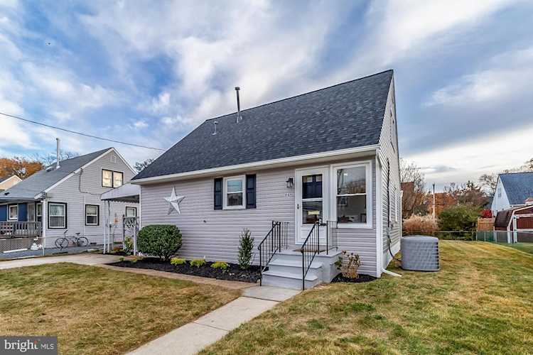 949 Lance Ave Essex, MD 21221