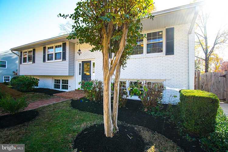 1903 Lindamoor Dr Annapolis, MD 21401