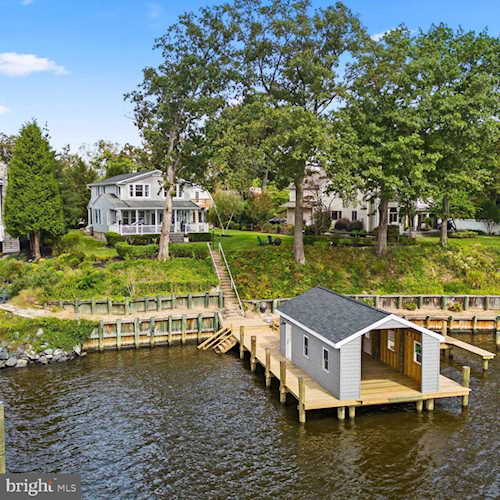 389 South Dr Severna Park, MD 21146