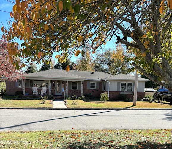 206 Hiland Park Ave Hertford, NC 27944