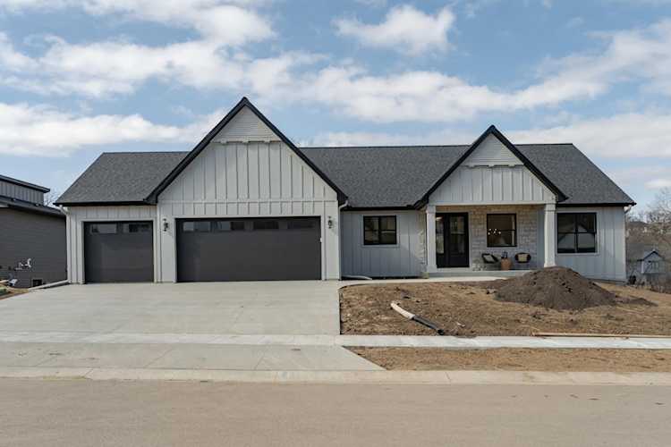 4201 Cassidy Ridge Drive NE Rochester, MN 55906