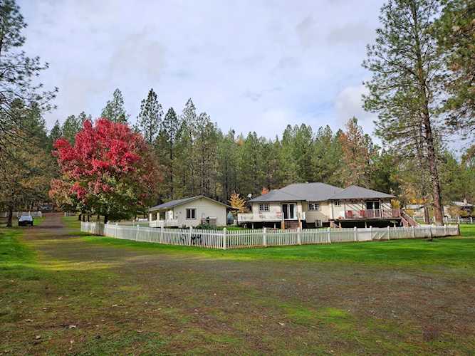6380 W Evans Creek Rd Rogue River, OR 97537
