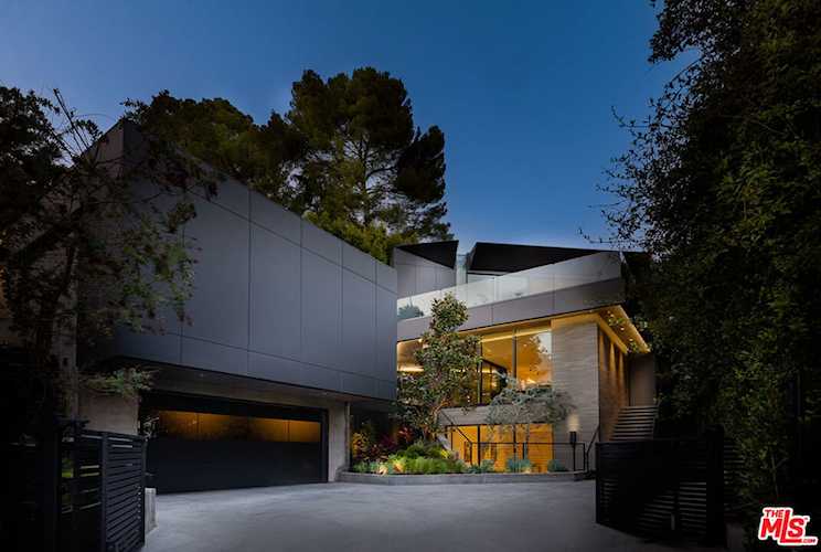 1626 Sunset Plaza Dr Los Angeles, CA 90069