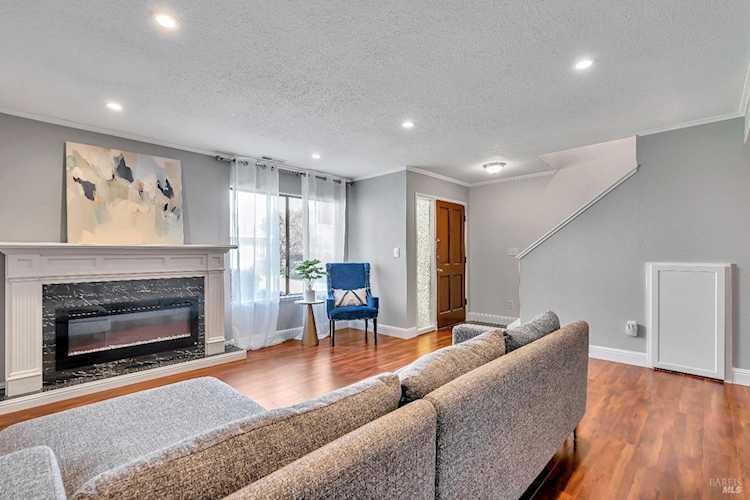 513 Village Circle Novato, CA 94947