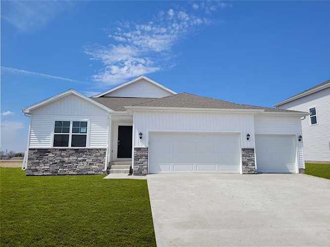1116 SE 33rd St Altoona, IA 50009