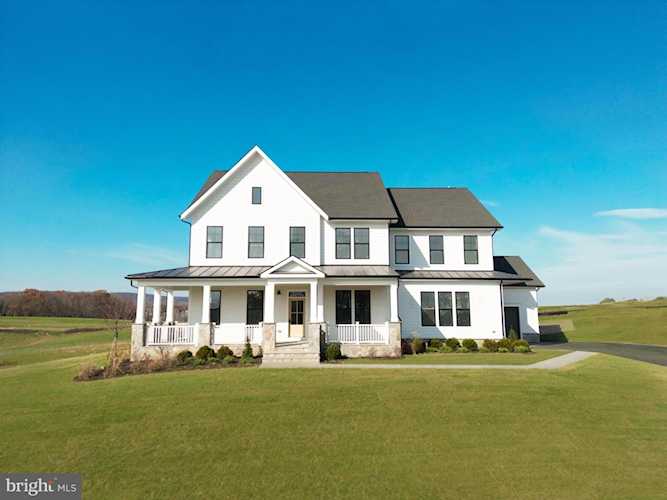 38744 John Wolford Rd Waterford, VA 20197