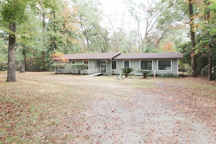 103 Sam Smith Circle Crawfordville, FL 32327